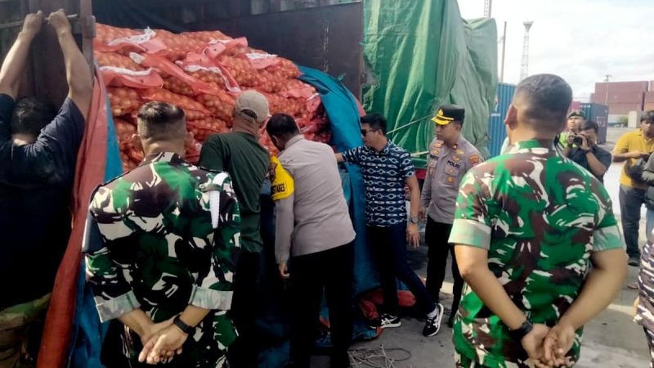 Penyelundupan 133 Ton Bawang Bombay Ilegal Digagalkan Berkat 'Lapor Pak Amran