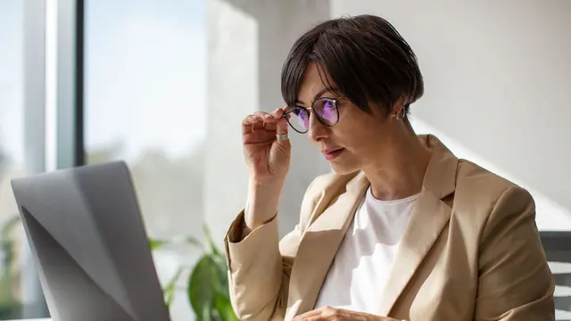 Menerapkan deep work dapat menghasilkan kerja yang maksimal