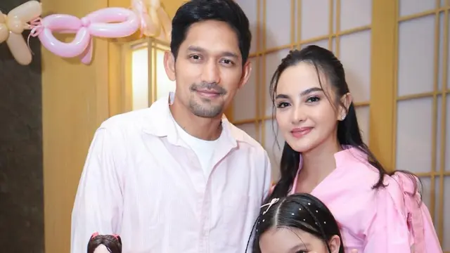 Potret Ririn Ekawati dan Ibu Jamil Rayakan Ulang Tahun Cattleya Sang Putri (credit: https://www.instagram.com/ririnekawati/ dan https://www.instagram.com/dedyloy/)