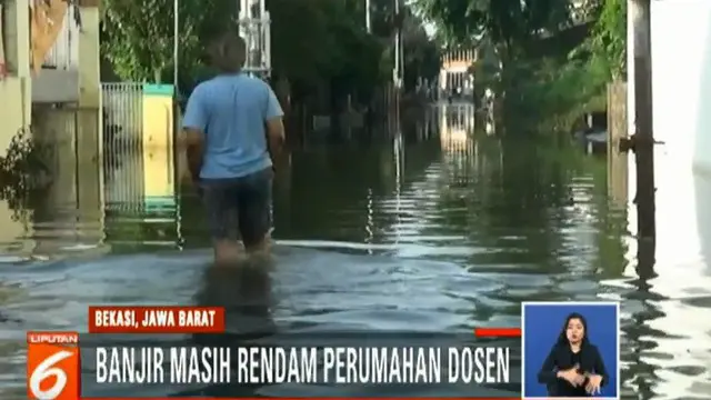 Meski mulai surut, banjir masih mengganggu aktivitas warga. Beberapa warga terpaksa tidak masuk kerja karena akses jalan utama tidak dapat dilalui.