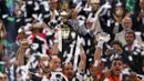 Juventus menjadi juara Coppa Italia setelah menang atas AC Milan 1-0 dalam final di Stadion Olimpico, Roma, Sabtu (21/5/2016). (Reuters/Alessandro Bianchi)