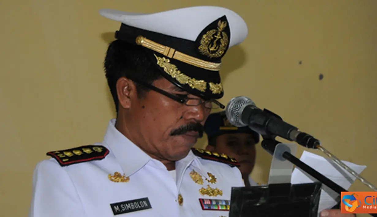 Citizen6, Surabaya: Dankodikdukum Kolonel Laut (T) M. Simbolon menutup Diktukba Angkatan ke - 41, di Aula Pusat Pendidikan Polisi Militer, Surabaya, Jumat (27/7). (Pengirim: Penkobangdikal).