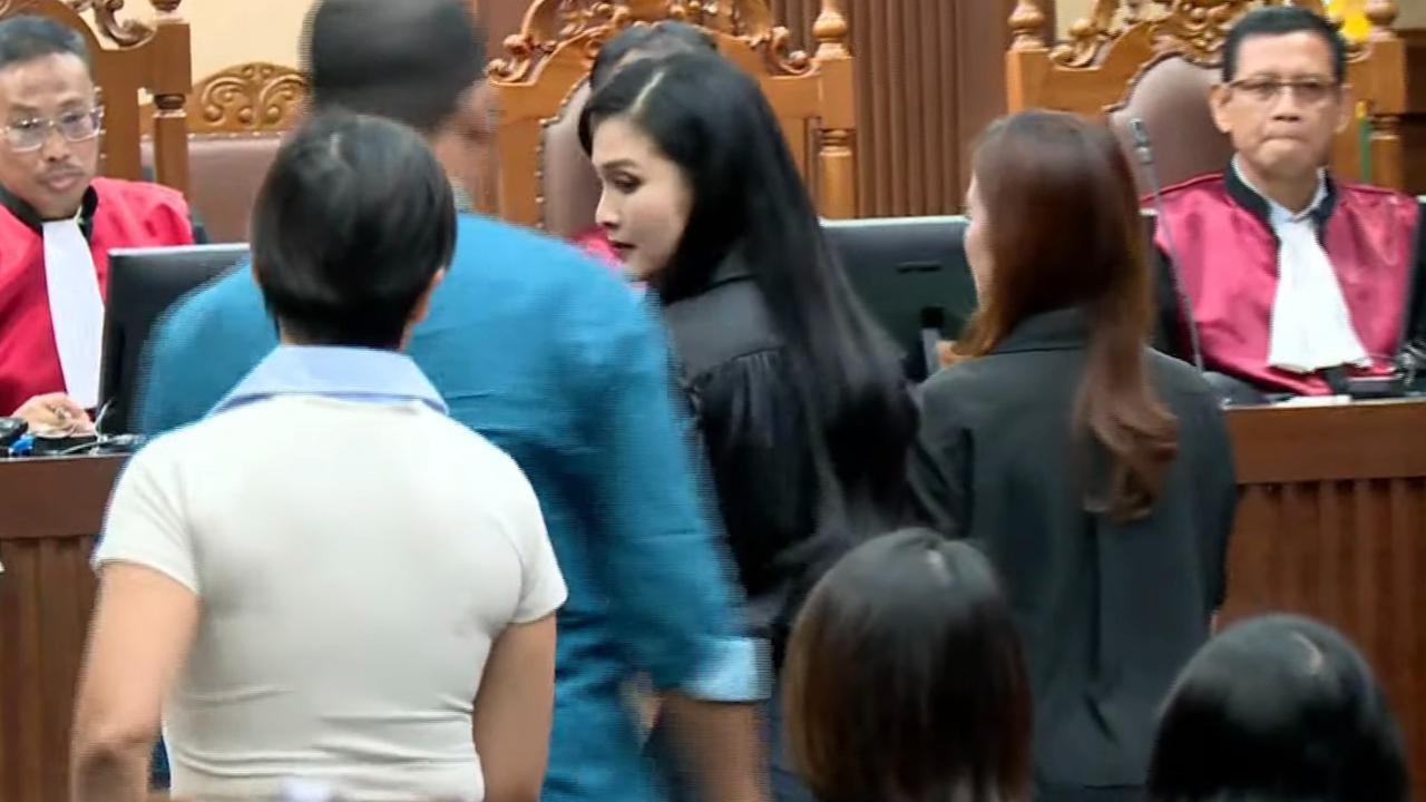 Sandra Dewi ke Hakim: Saya Bersedia Jadi Saksi untuk Suami Saya Tercinta
