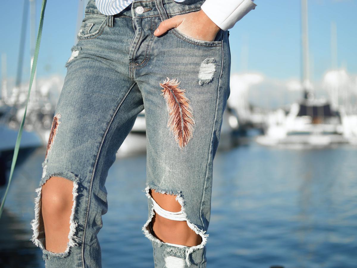 14 Arti Mimpi Tentang Celana Sobek, Pertanda Datangnya Rezeki - Ragam  Bola.com