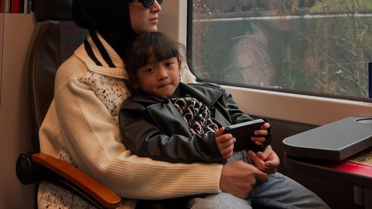 Mengintip Liburan Nina Zatulini di Swiss, Momen Spesial yang Membuat Netizen Takjub
