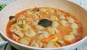 Resep Bakso Kuah Pedas/ Youtube Miaft’s Diary