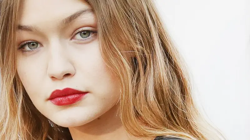 Intip Tren Rambut Baru Oranye Gigi Hadid