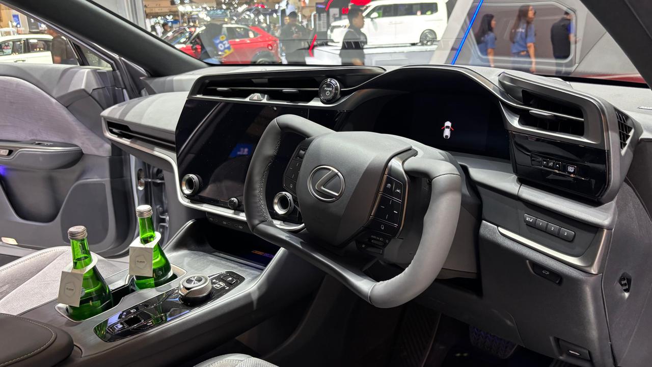 Lexus Pamer Setir Canggih Steer-by-Wire di RZ 500e, Ini Keunggulannya (Arief A/Liputan6.com)