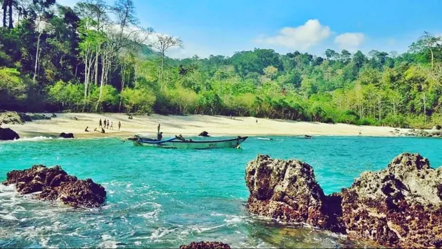 Taman Nasional Meru Betiri di Jawa Timur