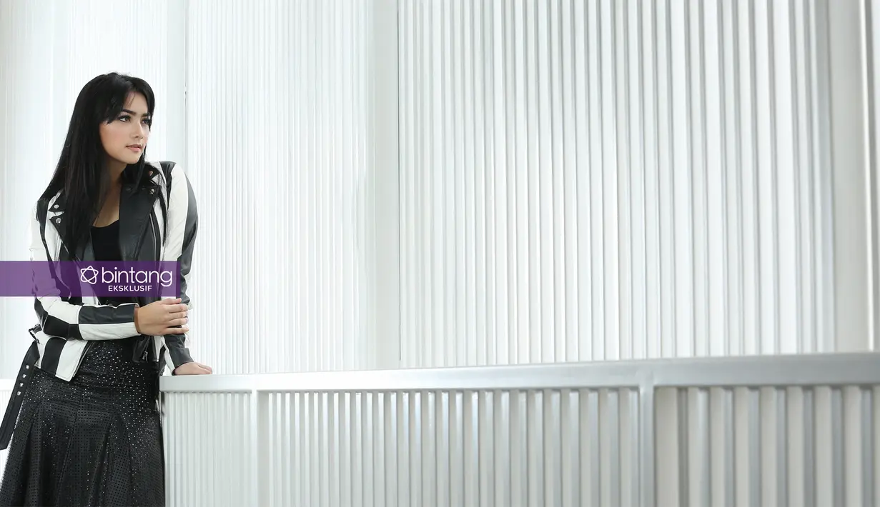 "Aku selalu jadikan itu doa buat aku. Aku nggak pernah ngomong aku nggak akan berhijab, tapi aku memang belum berhijab," ujar Citra Kirana saat berbincang dengan Bintang.com secara eksklusif beberapa waktu lalu. (Bambang E. Ros/Bintang.com)