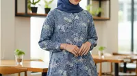 7 Model Gamis Batik Dobby, Pancarkan Pesona Anggun dan Memukau di 2025
