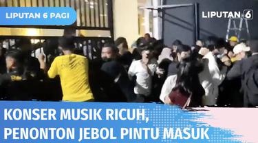 Sejumlah penonton pertunjukan musik yang digelar di Kawasan Merr, Surabaya, berlangsung ricuh. Ratusan penonton yang didominasi usia muda berupaya masuk dengan menjebol pintu gerbang. Akibat saling dorong, sejumlah penonton terluka.