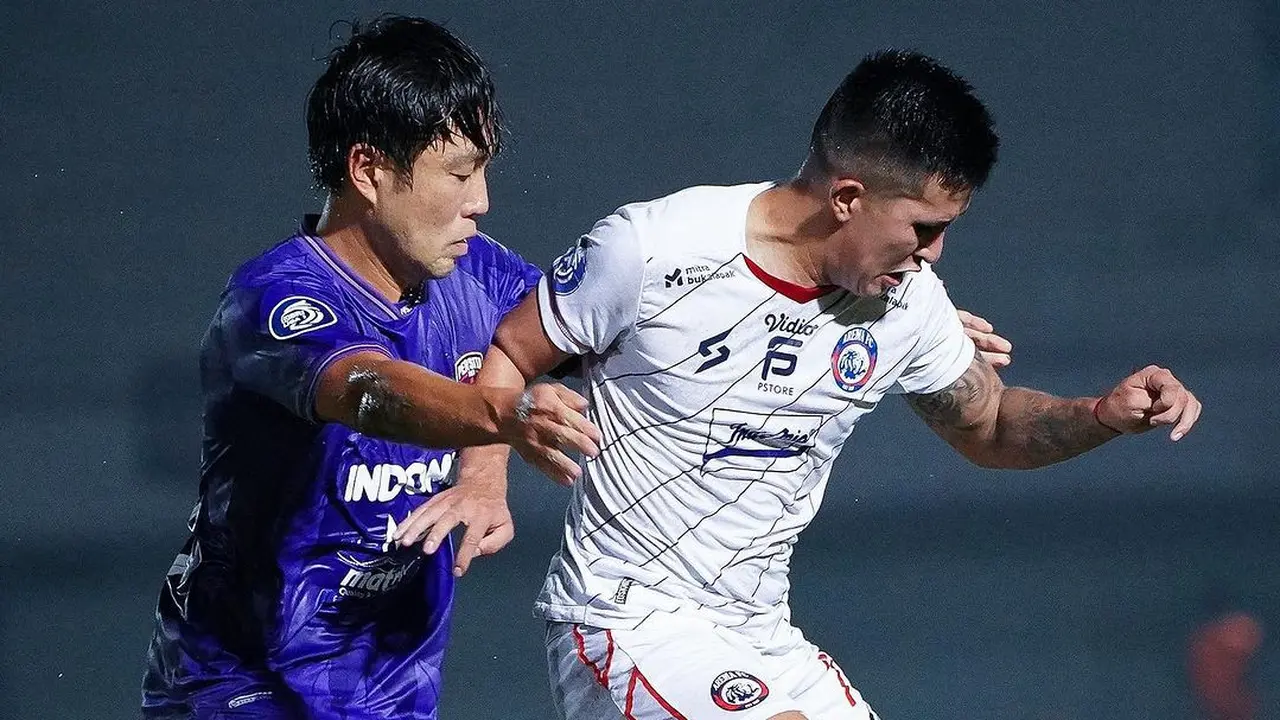 Persita Tangerang Vs Arema FC di BRI Liga 1 2023/2024.
