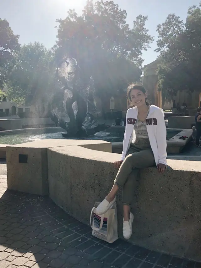 FOTO: Potret Maudy Ayunda Kuliah di Stanford University
