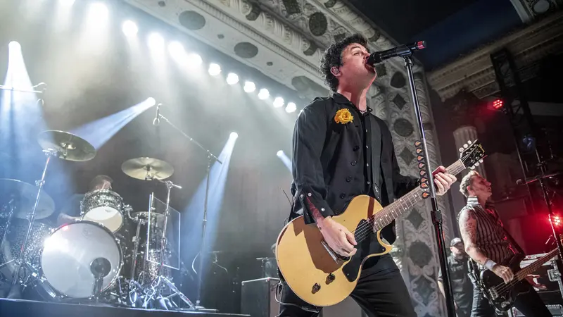 Green Day Kembali ke Akar Punk Rock dengan Tampil di Pertunjukan Kecil