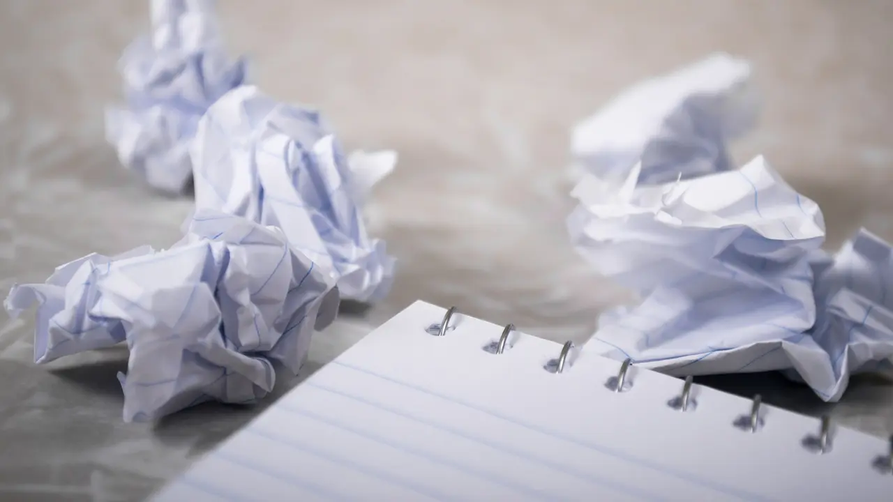 Sampah kertas untuk pendidikan