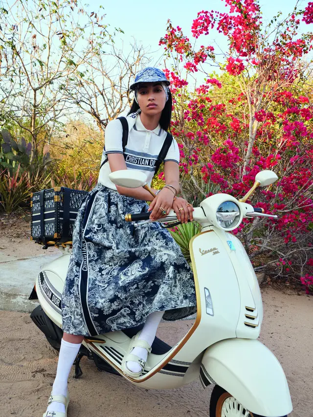 Ngidam Khas Sultan, Nagita Slavina Dapat Vespa Dior Seharga Rp950 Juta