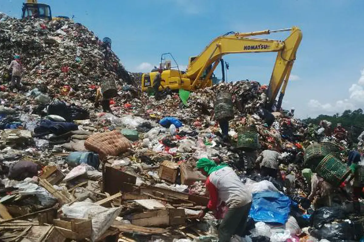 Pemulung Bantargebang Sumbang Rp 2 Juta untuk Jokowi