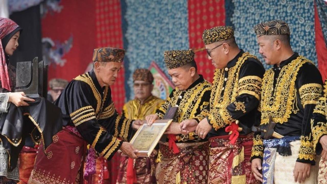 Gubernur Jambi Apresiasi Pelestarian Tradisi Sakral Kenduri Sko di Sungai Penuh
