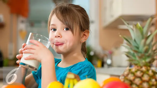 20160217-Ilustrasi-Minum-Susu-iStockphoto