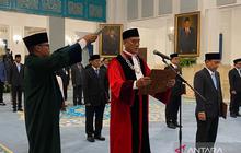 Presiden Prabowo Saksikan Pengucapan Sumpah Liliek Prisbawono sebagai Hakim MK