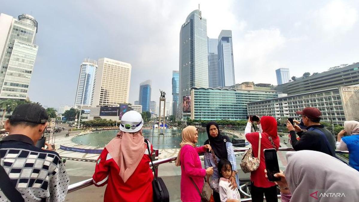 Cerita Warga Berjam-jam Menunggu Demonstran di Bundaran HI