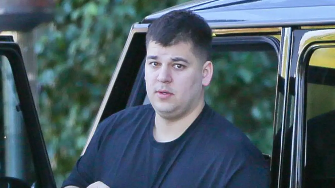 Rob Kardashian Tak Kenali Bruce Jenner Sebagai Wanita