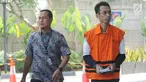 Mantan Kepala Seksi Intelejen dan Penindakan Kantor Imigrasi Kelas I Mataram Yusriansyah Fazrin tiba di Gedung KPK, Jakarta, Rabu (3/7/2019). Fazrin diperiksa sebagai tersangka dugaan suap penanganan perkara penyalahgunaan izin tinggal WNA di lingkungan Kantor Imigrasi NTB. (merdeka.com/Dwi Narwoko)