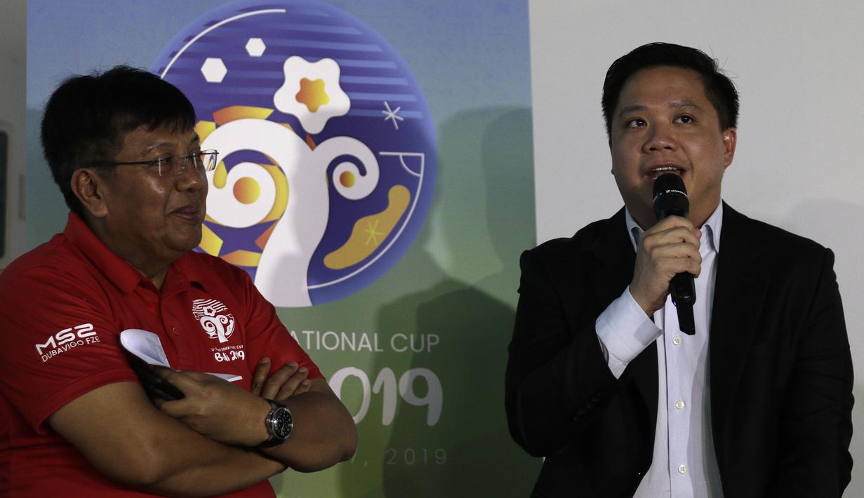 Deputy Director Programming SCTV, David Setiawan Suwarto, saat konferensi pers Turnamen U-20 International Cup 2019 di Wisma Aldiron, Jakarta, Kamis (21/11). Kompetisi ini direncanakan akan berlangsung pada 1-7 Desember 2019. (Bola.com/Yoppy Renato)