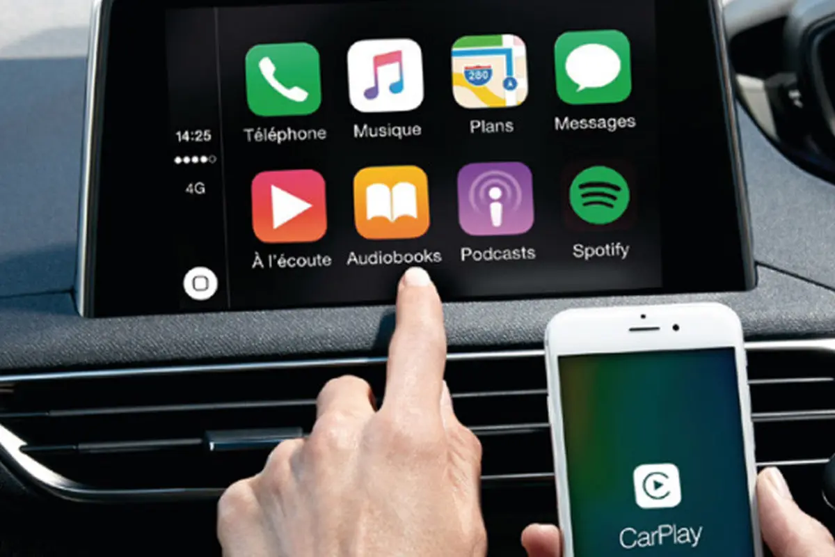 Fitur Apple CarPlay & Android Auto (Istimewa)