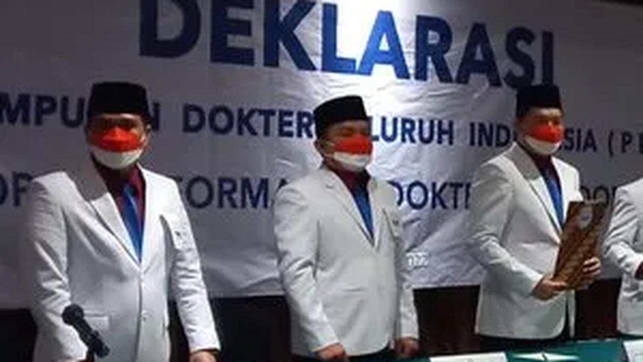 Berbeda dengan IDI dan PPNI, Perkumpulan Dokter Seluruh Indonesia (PDSI) mengapresiasi keputusan DPR yang mengesahkan RUU Kesehatan. Menurut PDSI, UU Kesehatan sudah mengakomodir kepentingan tenaga medis dan kesehatan.