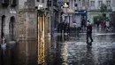 Genangan air sebagai dampak badai besar yang terjadi di Quimper. (Fred TANNEAU/AFP)