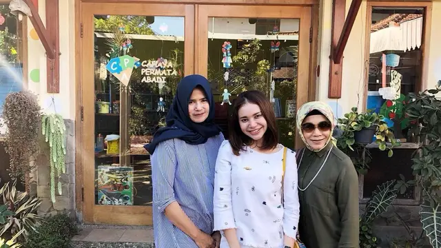 Rossa Mengunjungi Paud