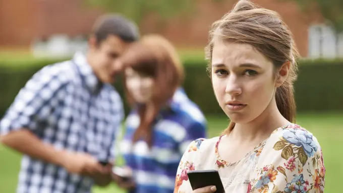 [Bintang] Editor Says: Belajar Menjaga Tulisan di Media Sosial