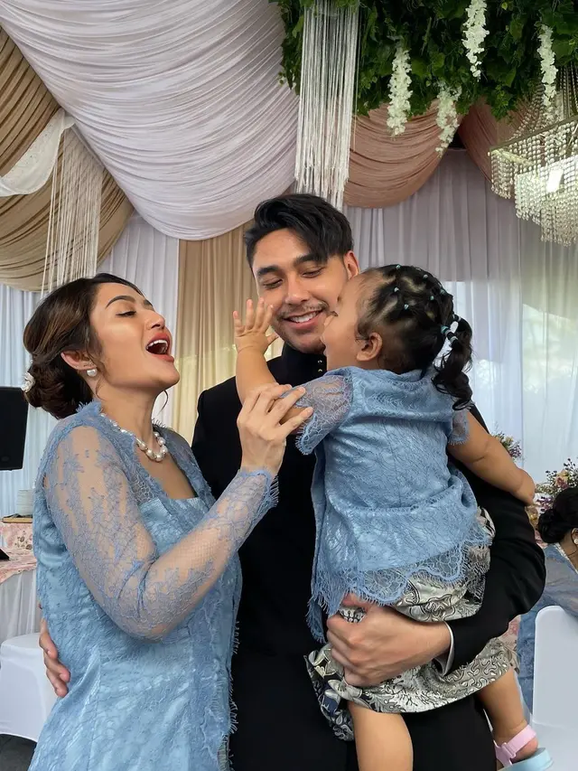 Xarena Zenata Denallie anak Siti Badriah dan Krisjiana
