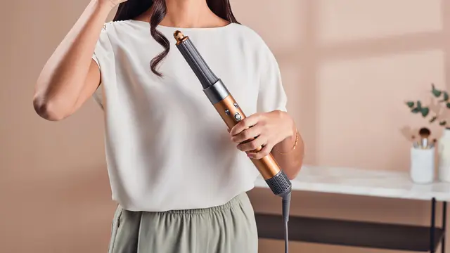 Beauty Review: Tidak Sekadar Viral, Styling Rambut Jadi Lebih Mudah Hanya dengan Satu Alat