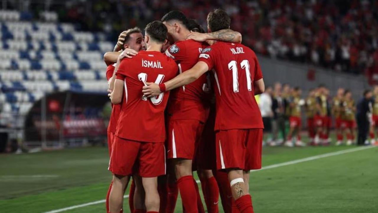 Hasil Kualifikasi Piala Dunia 2026: Drama 5 Gol Antar Turki Kalahkan Georgia, Wales Amankan Puncak