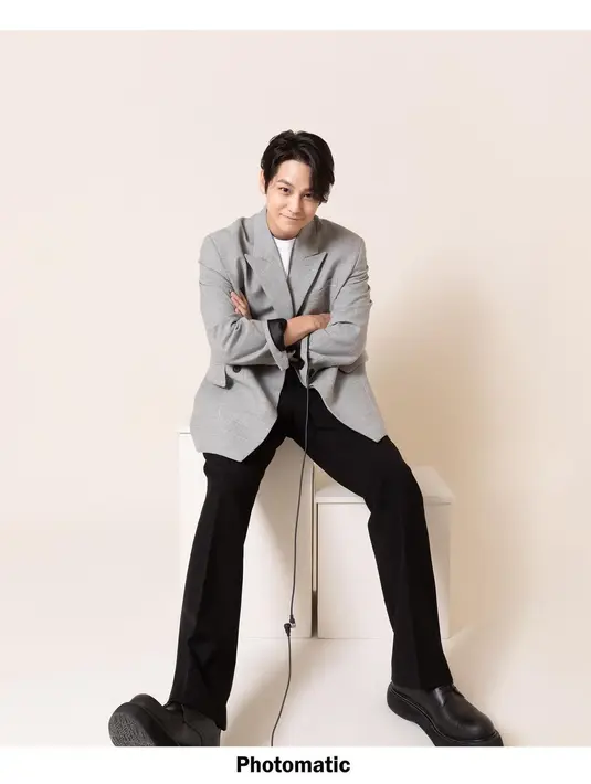 Nantinya, Kim Bum akan memerankan tokoh Yang Chil Seong atau Komarudin, seorang warga negara Korea yang tinggal di Garut. Sedangkan, Maudy akan berperan sebagai istrinya yang asli dari Garut, Jawa Barat. [Instagram/k.kbeom]