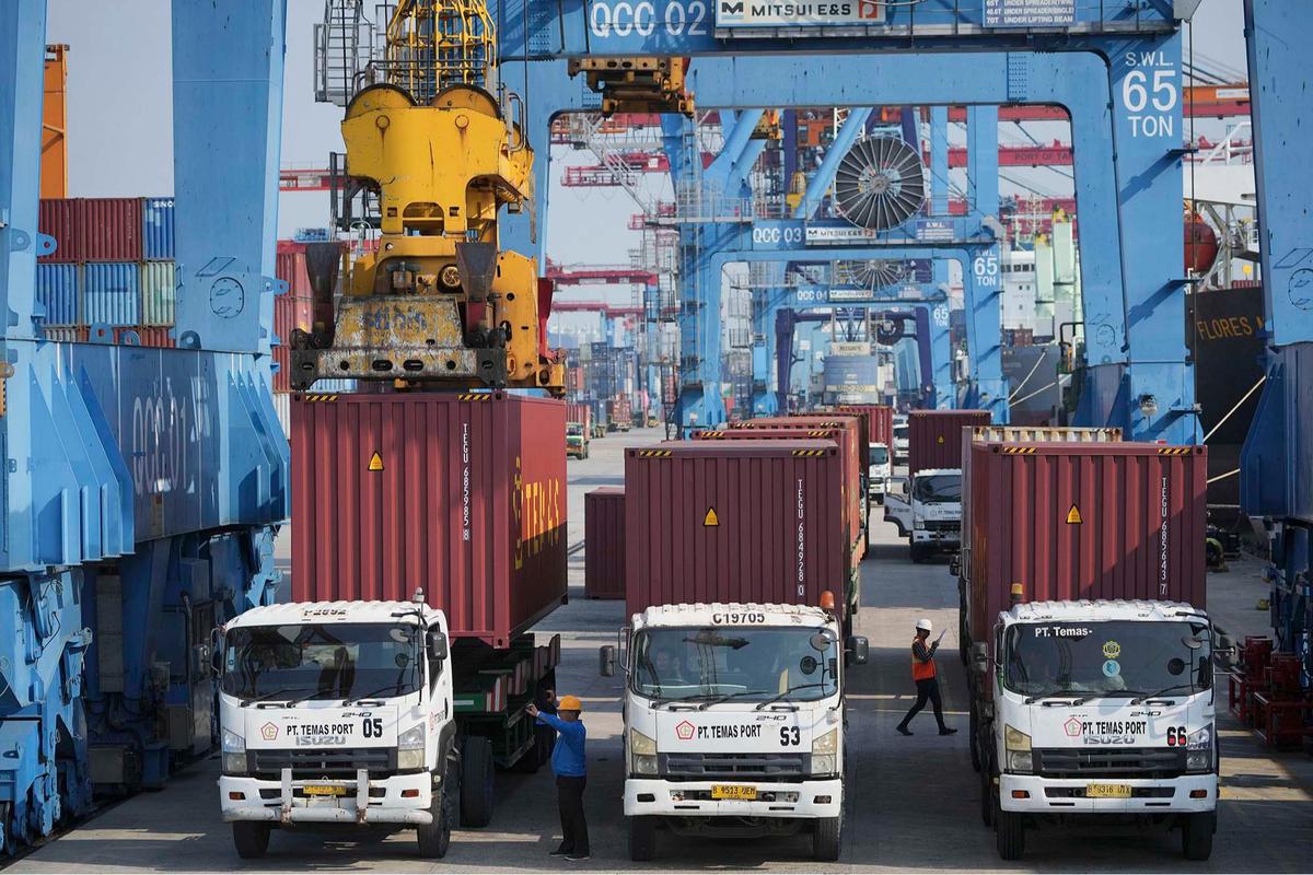 FOTO: Tarif Baru AS Berlaku, Hari Ini,  RI Terus Lobi Demi Nol Persen