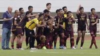 Pemain PSM Makassar merayakan kemenangan atas Lalenok United pada laga Piala AFC di Stadion Pakansari, Bogor, Jawa Barat, Rabu (29/1/2020). PSM menang 3-1 atas Lalenok United. (Bola.com/M Iqbal Ichsan)