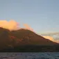 Gunung Maru di Pulau Pura dekat Alor NTT. (Dok: Gunung Bagging&nbsp;https://www.gunungbagging.com/pura/)