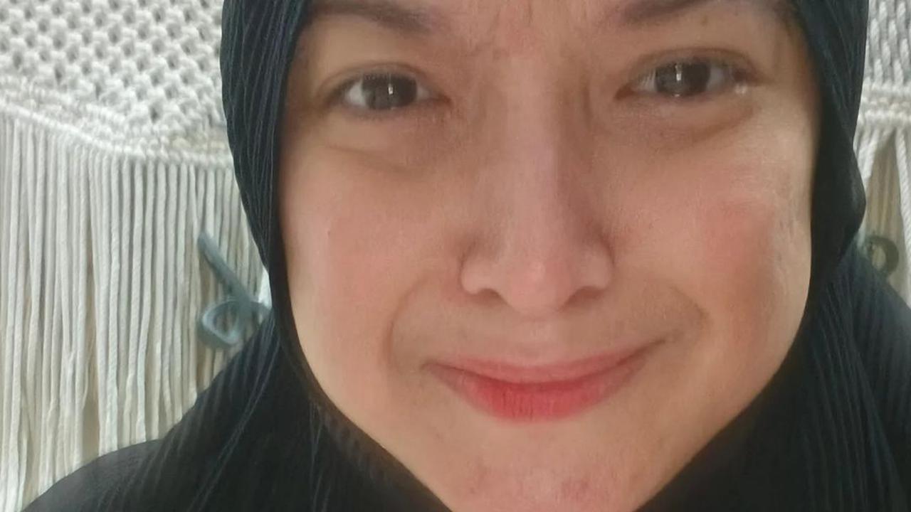 Momen Andhara Early Nangis Usai Khatam Quran Kelima Kalinya, Tak Kuasa Tahan Haru