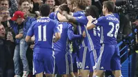 Chelsea makin solid di puncak klasemen Liga Inggris setelah mengalahkan Middlesbrough 3-0 di Stamford Bridge, Selasa (9/5/2017) dinihari WIB. (AP Photo/Frank Augstein)