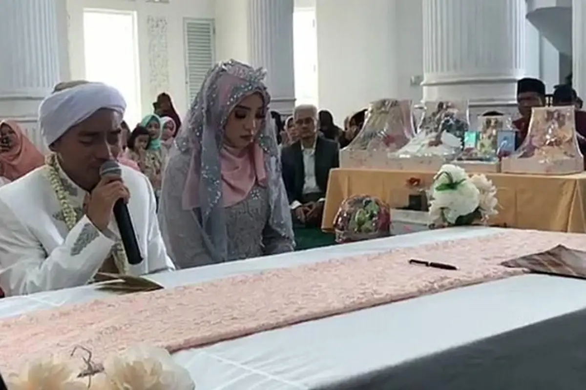 [Bintang] Taqy Malik dan Salmafina Khairunnisa