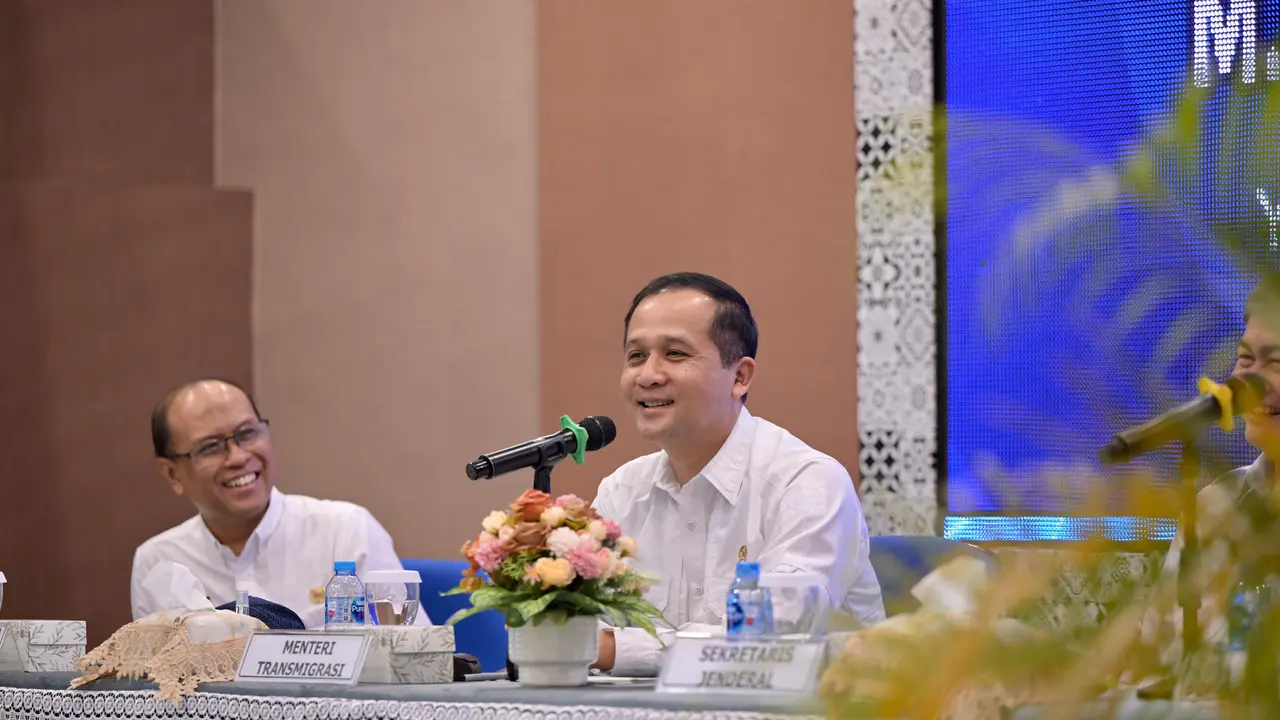 Menteri Transmigrasi Iftitah. (Kementrans)