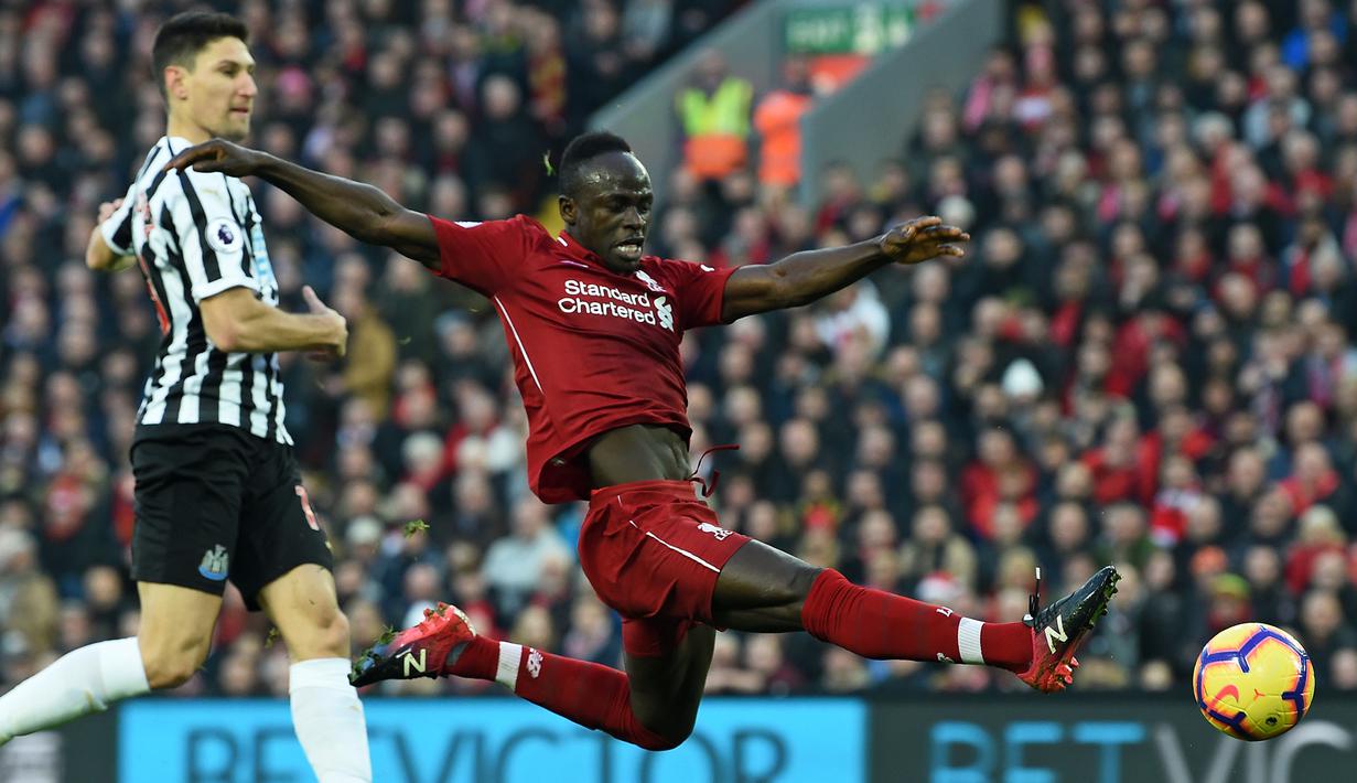 3. Sadio Mane (Liverpool) - Mane dipercaya Liverpool untuk mengenakan nomor punggung 10 pada musim 2018-2019. Pemain asal Senegal ini menjadi andalan lini serang kiri The Reds. (AFP/Paul Ellis)
