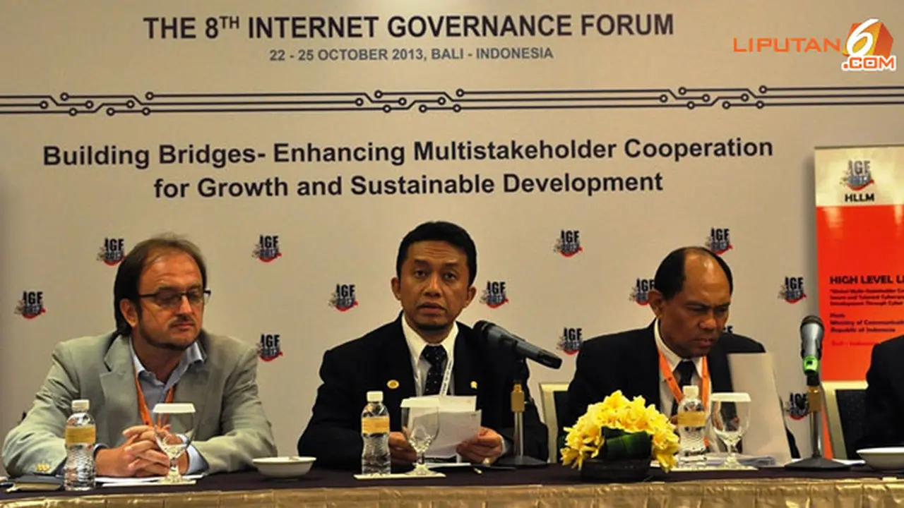 tifatul-sembiring-131021c.jpg