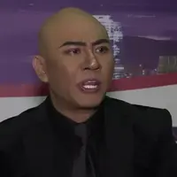 Obrolan Deddy Corbuzier dan Mulan Jameela yang berujung pada permintaan maaf Mulan pada Maia Estianty ternyata menimbulkan banyak pertanyaan publik. Lalu apa tujuan Deddy mempublikasikan obrolannya itu?