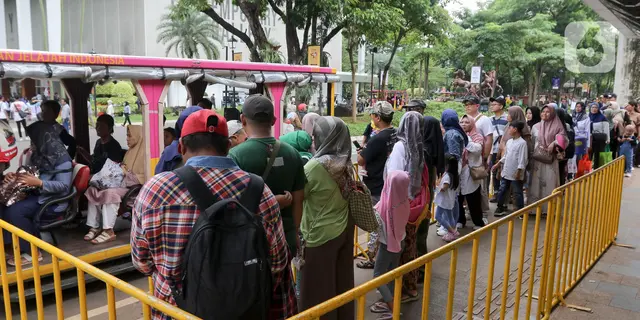 Viral Keributan Petugas TMII dengan PKL, Diduga Imbas Larangan Berdagang