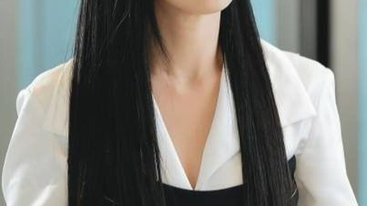 Karier dan Popularitas Song Ha Yoon
